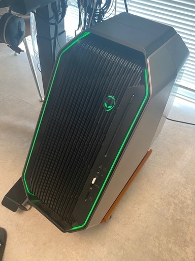 ゲーミングpc 
Alienware Area 51 R2