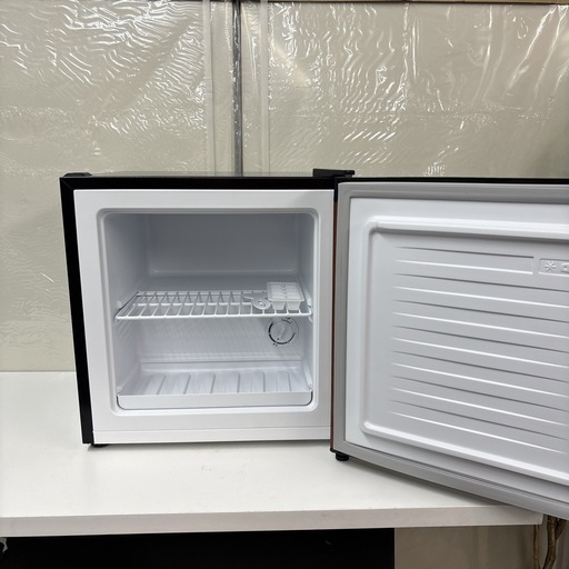 I520 ? 2024年製の美品♪ アイリスオーヤマ 冷凍庫（31L 右開き） ⭐ 動作確認済 ⭐ クリーニング済