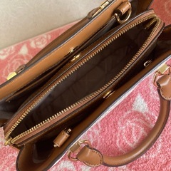 マイケルコース  MICHEAL KORS  ハンドバッグの画像
