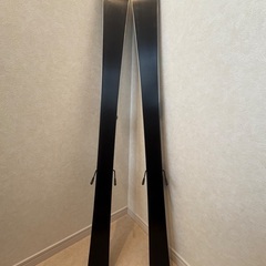 美品 子供用 ジュニア スキー板 130cm HARTの画像