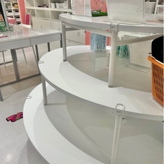 3段商品棚　丸棚の画像