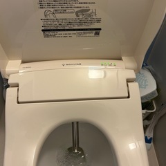 2023年製東芝温水洗浄便座セルフ洗浄付き☆対面引渡しのみの画像