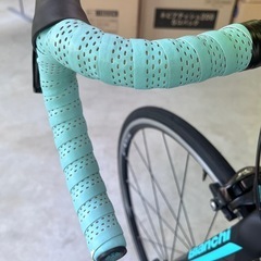 Bianchi インプルソ　
ロードバイク  ブラックチェレステの画像