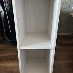隙間収納棚の画像
