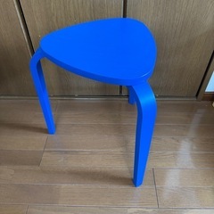 IKEA 青　スツール
