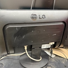 LGw2246T パソコンモニターの画像