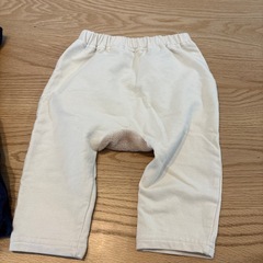 70サイズ　オーバーオールとズボンの画像