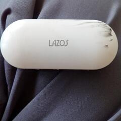 ホワイトのLAZOS製イヤホンケースの画像