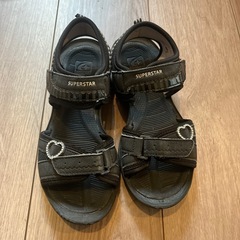 スーパースター⭐︎サンダル22.0