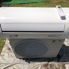 ダイキンエアコン AN22WESK ６畳～８畳 2019年製　中...