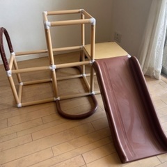 ジャングルジム、室内遊び