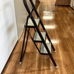 折りたたみ3段脚立【町田市再生家具】250385の画像