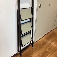 折りたたみ3段脚立【町田市再生家具】250385の画像