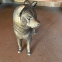 犬の置物の画像