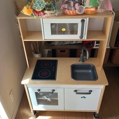 イケア　IKEA 子供用　おままごと　キッチン　おまけのおもちゃ付き