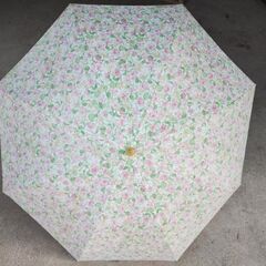 折りたたみ日傘　晴雨兼用　花柄　女性用　日傘   値下げの画像
