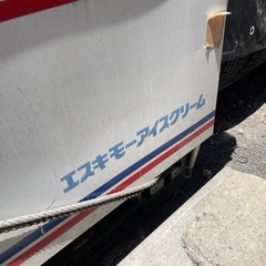 大型冷凍庫　アイスクリームの画像