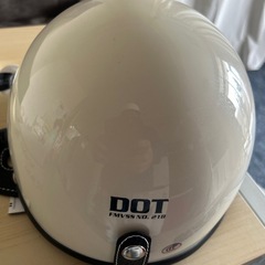 ポリスヘルメットの画像