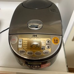 象印　炊飯器(5合炊き)の画像