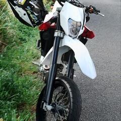 ハスクバーナSMR125　モタード