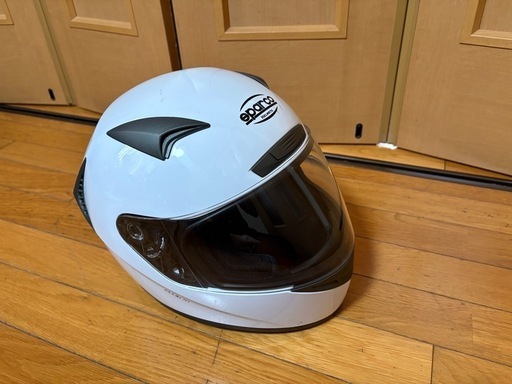 スパルコヘルメット新品　　多少難有り。