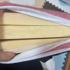 椅子の高さ調節クッションの画像