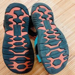 BIO　FITTER　ビオフィッター　カラフル　スポーツサンダル　22㎝の画像