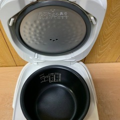 ✅象印マイコン炊飯ジャー✅ ✅NL-BD05✅の画像