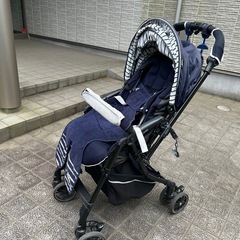 ベビーカー　コンビ　メチャカルハンディ