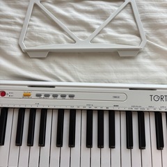 電子ピアノ、電子キーボードの画像
