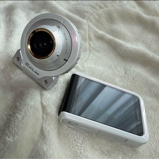 カメラ CASIO EX-FR100L