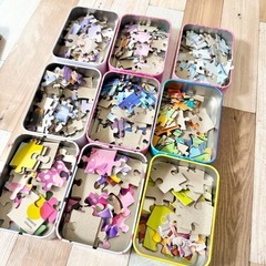 ミニジグソーパズル 収納缶入り ディズニー　9個の画像