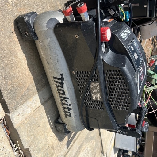 マキターコンプレッサー