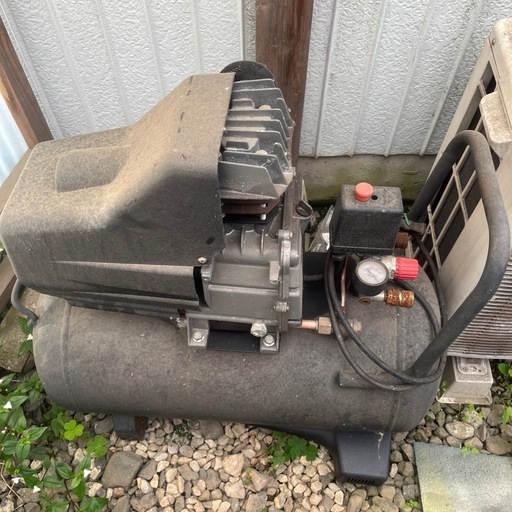 コンプレッサー