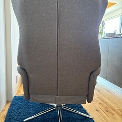 パーソナルチェア　オットマン付きの画像