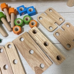 エデュテ　アイムトイ　カーペンターテーブル　大工おもちゃの画像