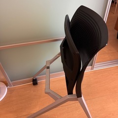 オフィスチェアの画像