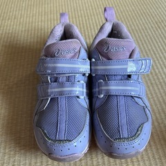 子供運動靴　18.5cm