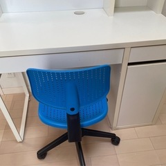 IKEA ミッケ　机　収納棚　椅子3点セットの画像