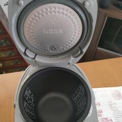 炊飯器 3.5合炊き　東芝IH炊飯釜　RC-6XDの画像