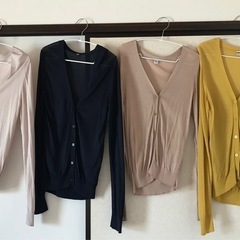 UNIQLO薄手カーディガン4枚セット　シアー　Vネック　夏