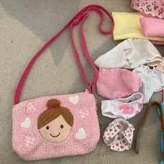ミキハウスのポシェットのおまけ付き！メルちゃん　お弁当　洋服　おしゃれ　の画像