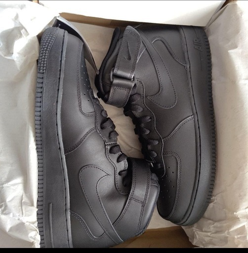 NIKE エアーフォース1　 MID 07新品未使用