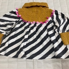 ストライプ柄ポンポン付きトップス　90の画像