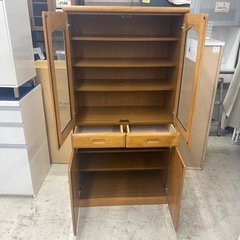 ⭐️お持ち帰りSALE⭐️【中古美品】　食器棚　本棚　リビング収納　ガラス戸　木製　木目調　幅80×奥41×高160cm　リサイクルショップ　朝霞市　ケイラック朝霞田島店　志木市　和光市　GM327の画像