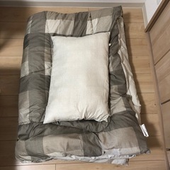 ニトリ　シングル　掛け布団＋枕　