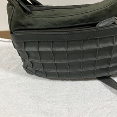 ショルダーバッグの画像