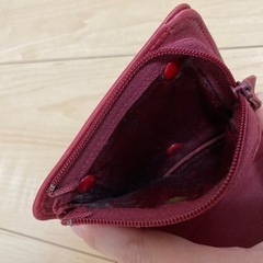 二つ折り財布の画像