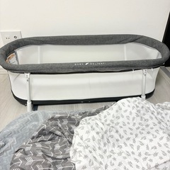 新品同様ベビーベッド