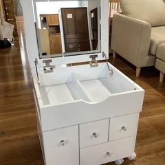 ライト付きドレッサー【町田市再生家具】250388の画像